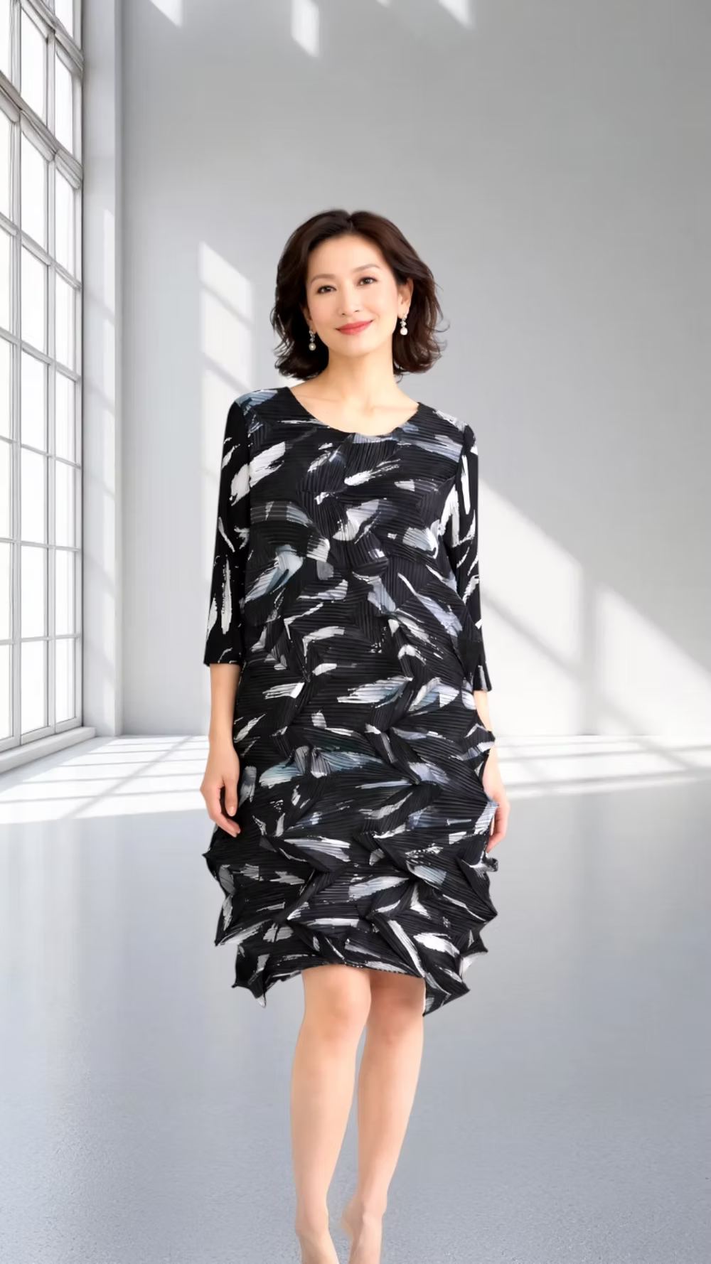 Vanite Midnight Abstract Crinkle dress