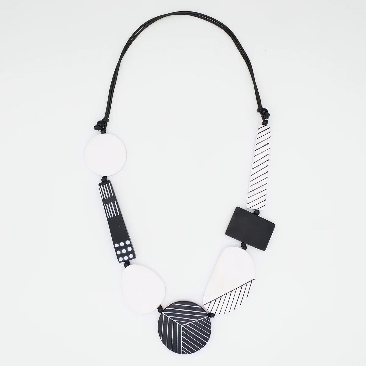 LS25N28 Sylca Black & White Vespera Geometric Statement Necklace