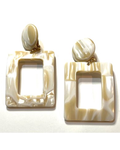 Barbados Beautiful Clip on Earrings in Ivory